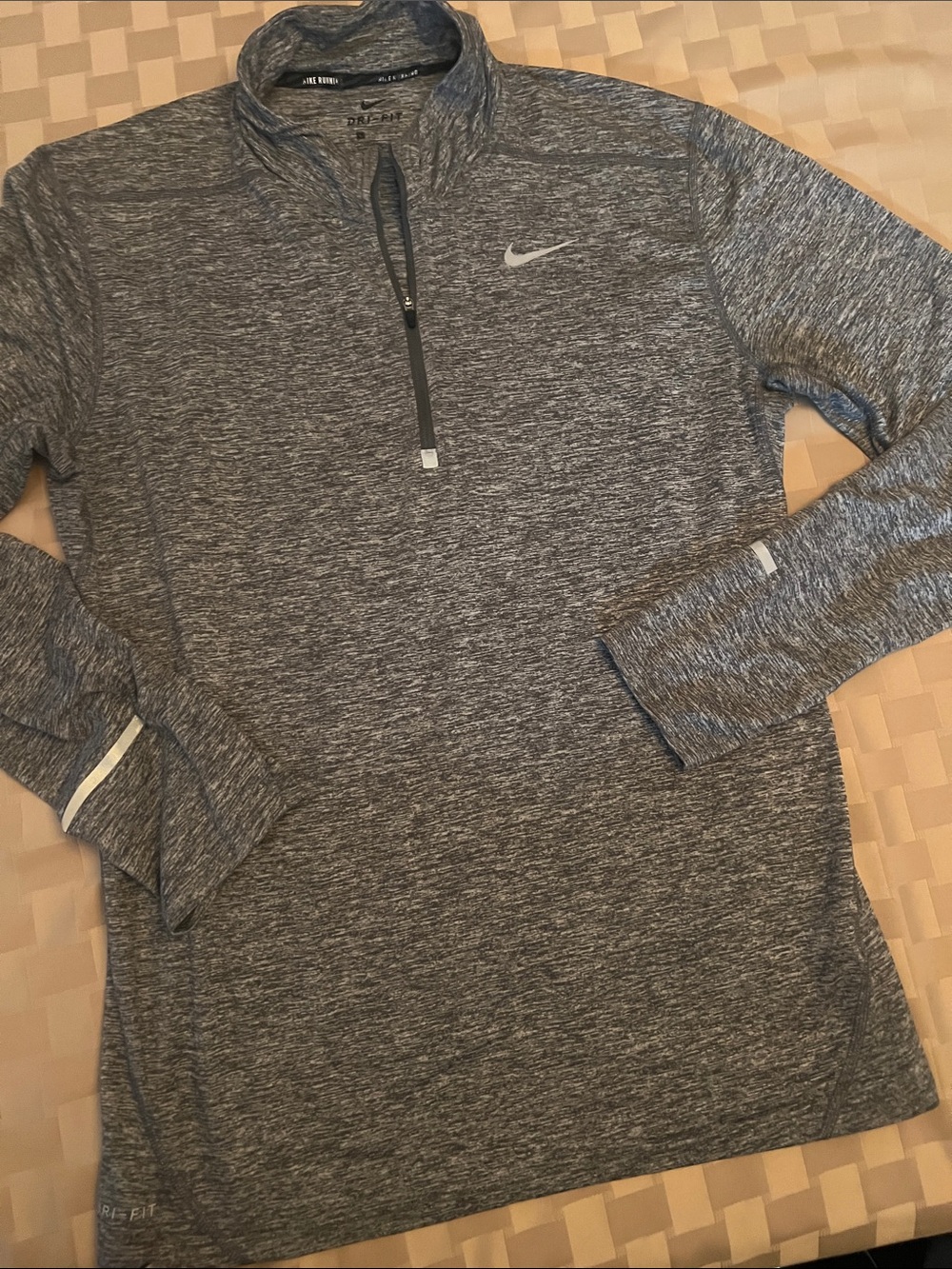 Nike Men’s Grey Heather Quarter-Zip Dri-Fit Performance Pullover